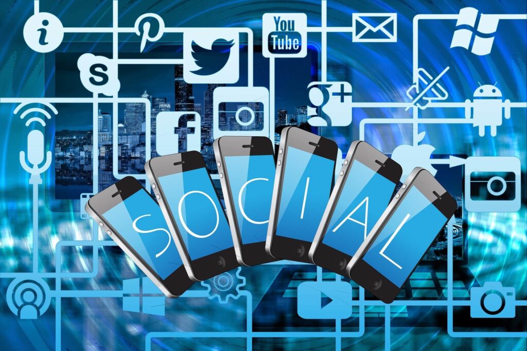 How to Plan a Website Layout to Maximize Social Media for Small Businesses 5 social 3064515 1920