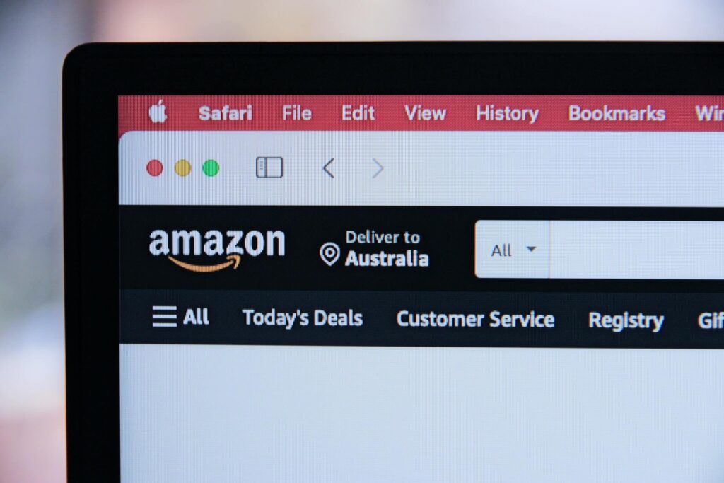 Is Amazon a dynamic or static website?