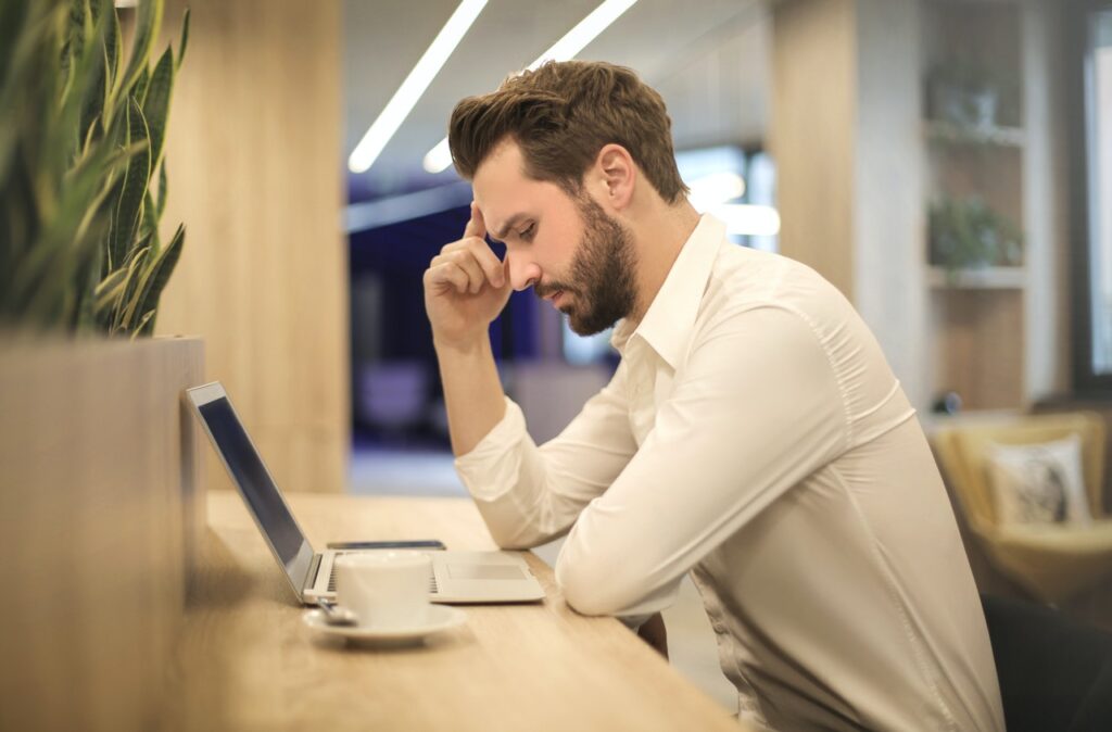 I Need a Website for my Business - <i>14 things you wish you knew earlier</i> 3 pexels andrea piacquadio 842554